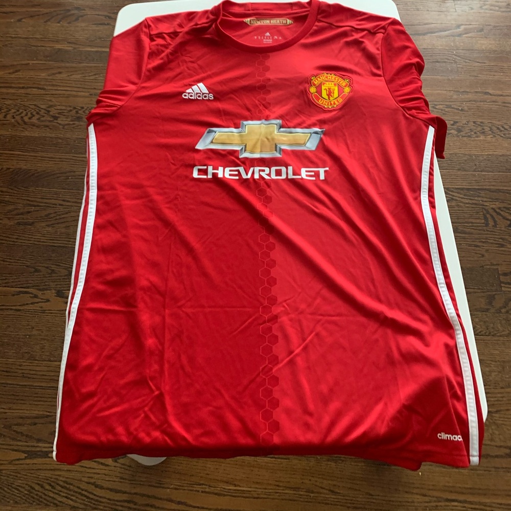 Manchester United jersey never worn Sz XL